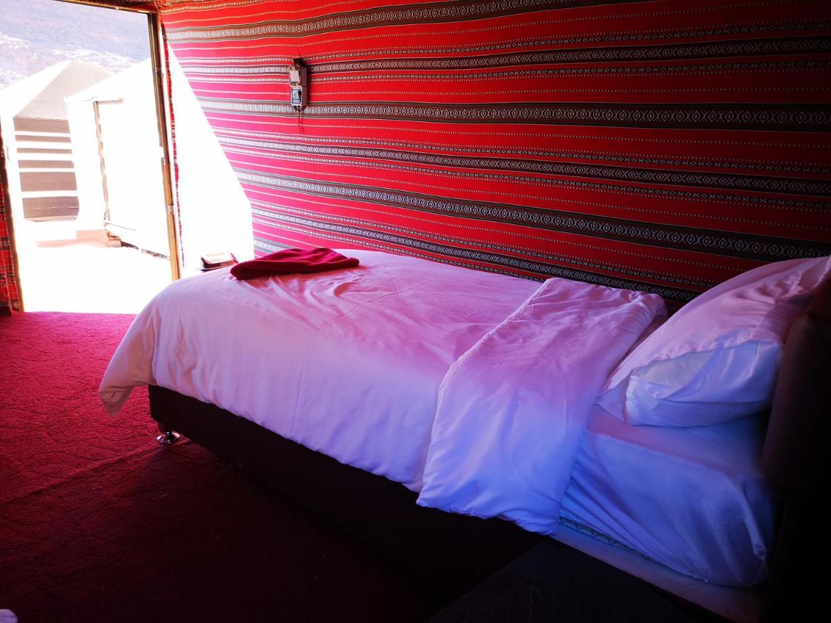 Beyond Wadi Rum Camp Extérieur photo