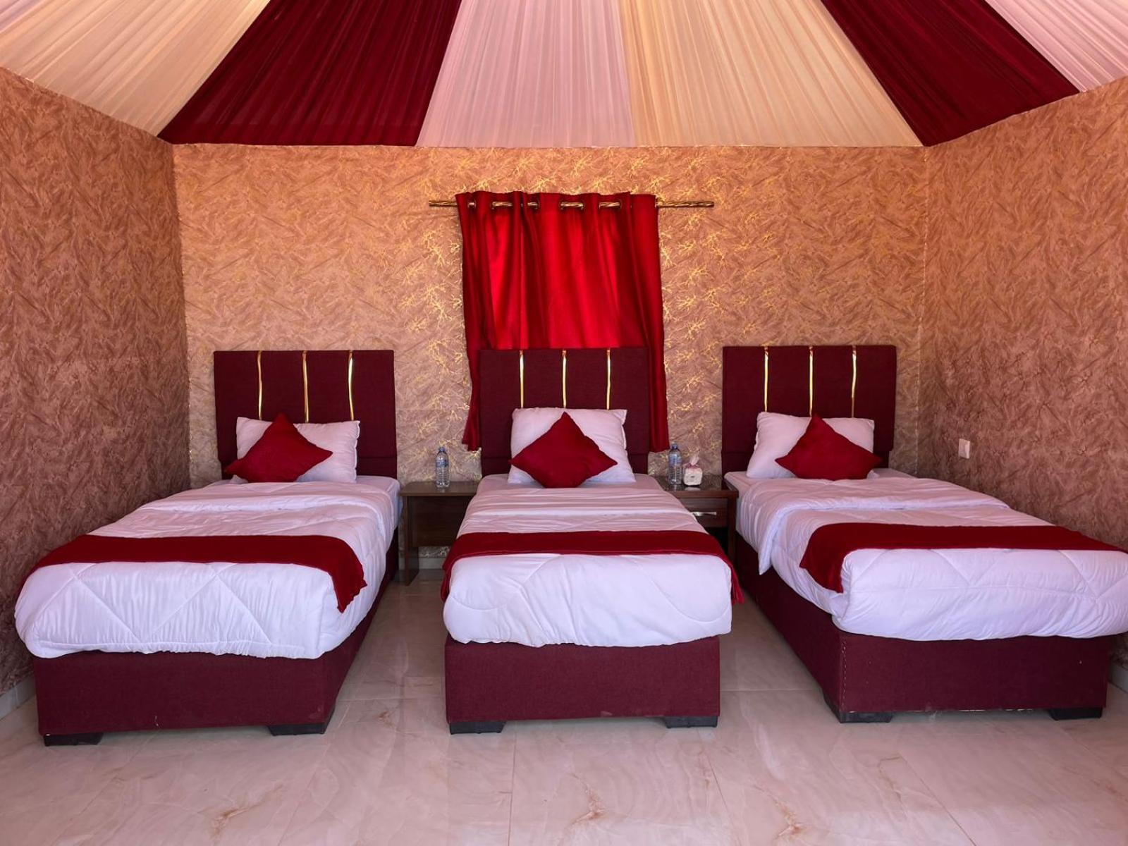 Beyond Wadi Rum Camp Extérieur photo